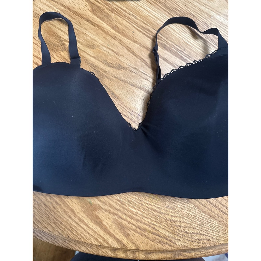 Maidenform Pure Comfort Wireless Bra Black Lace Trim DM7681 Size 2XL